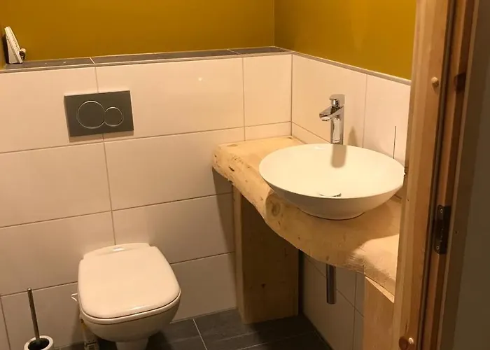 Houghton Haus Дом отдыха *