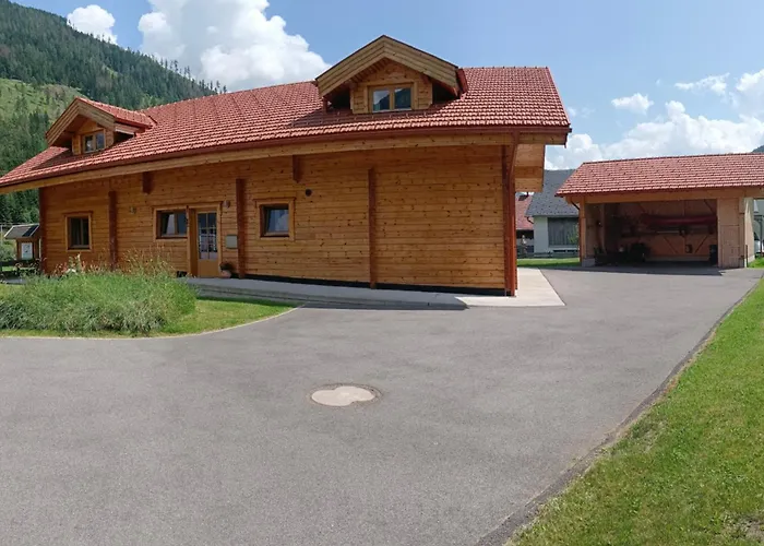 Houghton Haus Мальниц